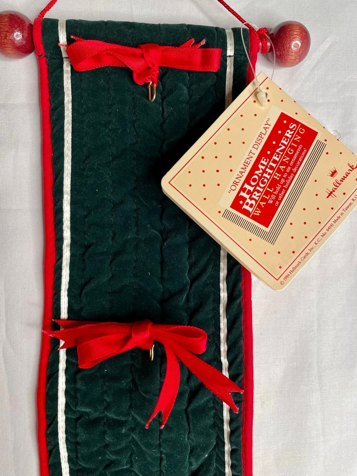 1990 's Bell Pull Wall Hanging 30" Ornament Display Banner - Green Star Velveteen - Hard To Find 4 1990 's Bell Pull Wall Hanging 30" Ornament Display Banner - Green Star Velveteen - Hard To Find - Image 2