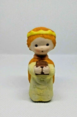 Devoted King - Mary Hamilton Nativity - MIB