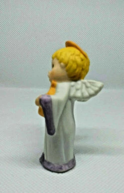 Heavenly Angel - Mary Hamilton Nativity - RARE In Box -Hallmark MAGIC Ornaments Shop 1981heavenly3