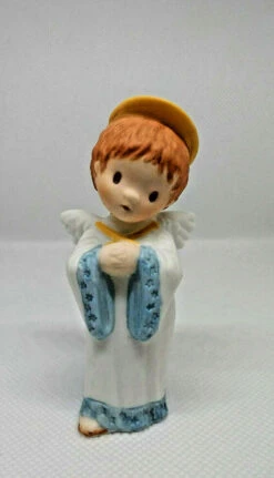 Joyful Angel - Mary Hamilton Nativity - No Box