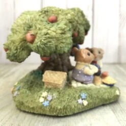 1991 Moustershire EDGAR EATON And CLARISSA CHATSWORTH 4 1/2" Figurine *No Box 8 1991 Moustershire EDGAR EATON And CLARISSA CHATSWORTH 4 1/2" Figurine *No Box -Hallmark MAGIC Ornaments Shop 1991edgar2