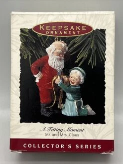 1993 Mr And Mrs Claus #8 - A Fitting Moment -Hallmark MAGIC Ornaments Shop 1993fittingmoment4