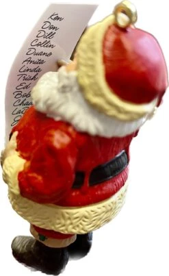 1993 Santas Favorite Stop *TEN ARTIST SIGNATURES 13 1993 Santas Favorite Stop *TEN ARTIST SIGNATURES -Hallmark MAGIC Ornaments Shop 1993santasfavstop1