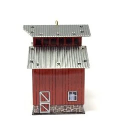1999 Town And Country, Red Barn -Hallmark MAGIC Ornaments Shop 1997redbarn2