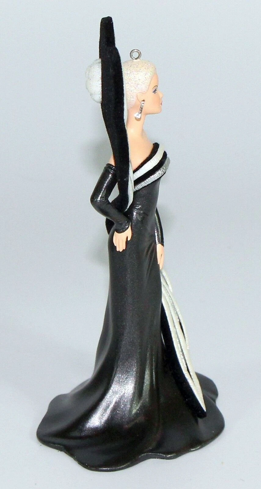 2004 Barbie 45th Anniversary - With Lighted Stand 4 2004 Barbie 45th Anniversary - With Lighted Stand - Image 2