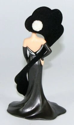 2004 Barbie 45th Anniversary - With Lighted Stand 9 2004 Barbie 45th Anniversary - With Lighted Stand -Hallmark MAGIC Ornaments Shop 2004annivbarbie3