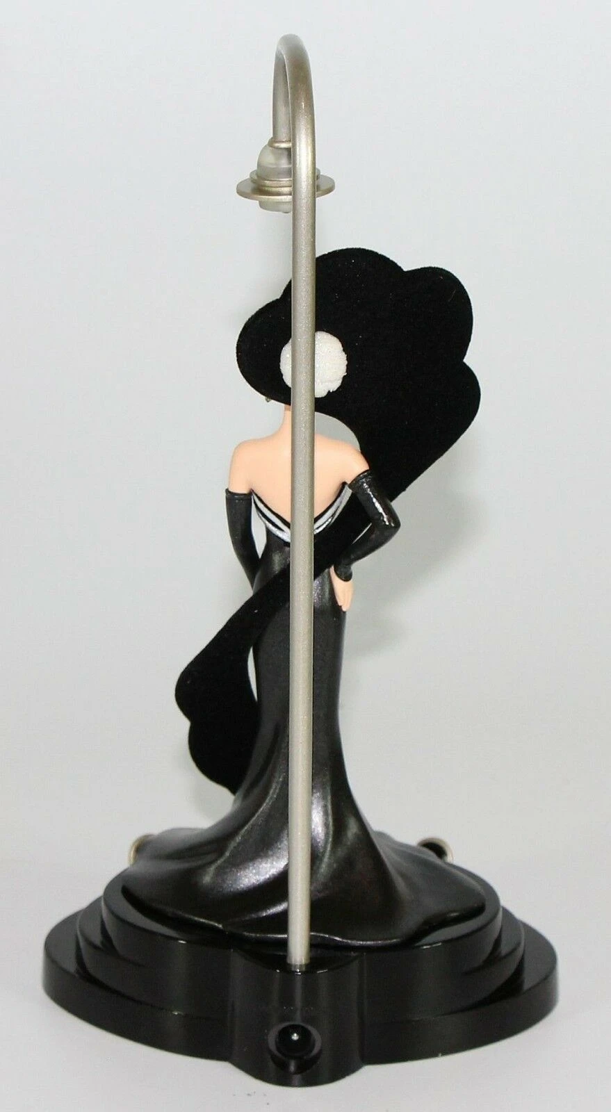 2004 Barbie 45th Anniversary - With Lighted Stand 6 2004 Barbie 45th Anniversary - With Lighted Stand - Image 4