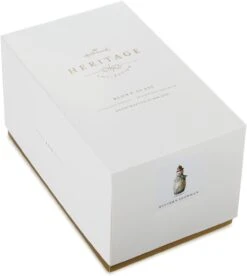 2016 Heritage Collection WINTER'S SNOWMAN 6.75" 5 2016 Heritage Collection WINTER'S SNOWMAN 6.75" -Hallmark MAGIC Ornaments Shop 2016winterssnowman1