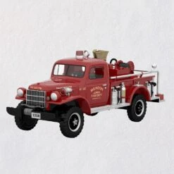 2019 Fire Brigade #17 -1958 Dodge Power Wagon *Slightly Damaged Box
