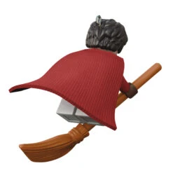 2023 Harry Potter QUIDDITCH SEEKER LEGO *SHIP DELAYED To OCT 16 -Hallmark MAGIC Ornaments Shop Harry Potter LEGO Minifig Keepsake Ornament 1899QXI6039 06