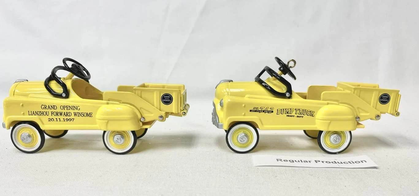 1997 Kiddie Car Classic Ornament *EXTREMELY Rare *CHINESE Factory GRAND OPENING COMMEMORATIVE *Artist Signed 7 1997 Kiddie Car Classic Ornament *EXTREMELY Rare *CHINESE Factory GRAND OPENING COMMEMORATIVE *Artist Signed - Image 5