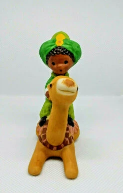 Loving King - Mary Hamilton Nativity -Hallmark MAGIC Ornaments Shop lovingking1