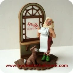 1980 Santa's Workshop Tabletop Decoration