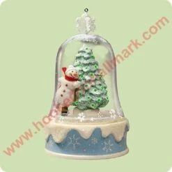 2004 Cool Holiday - *Magic * SLIGHTLY DAMAGED BOX