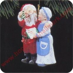 1994 Mr And Mrs Claus #9 *Damaged Box