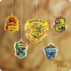 2001 Harry Potter - Hogwarts School Crests - Set Of 5 - Hard To Find!