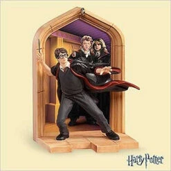 2006 Creeping Along Corridors - Harry Potter