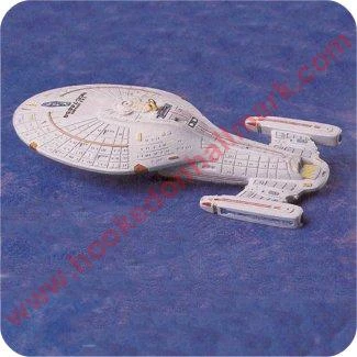 1996 USS Voyager, Star Trek - Damaged Box 3 1996 USS Voyager, Star Trek - Damaged Box